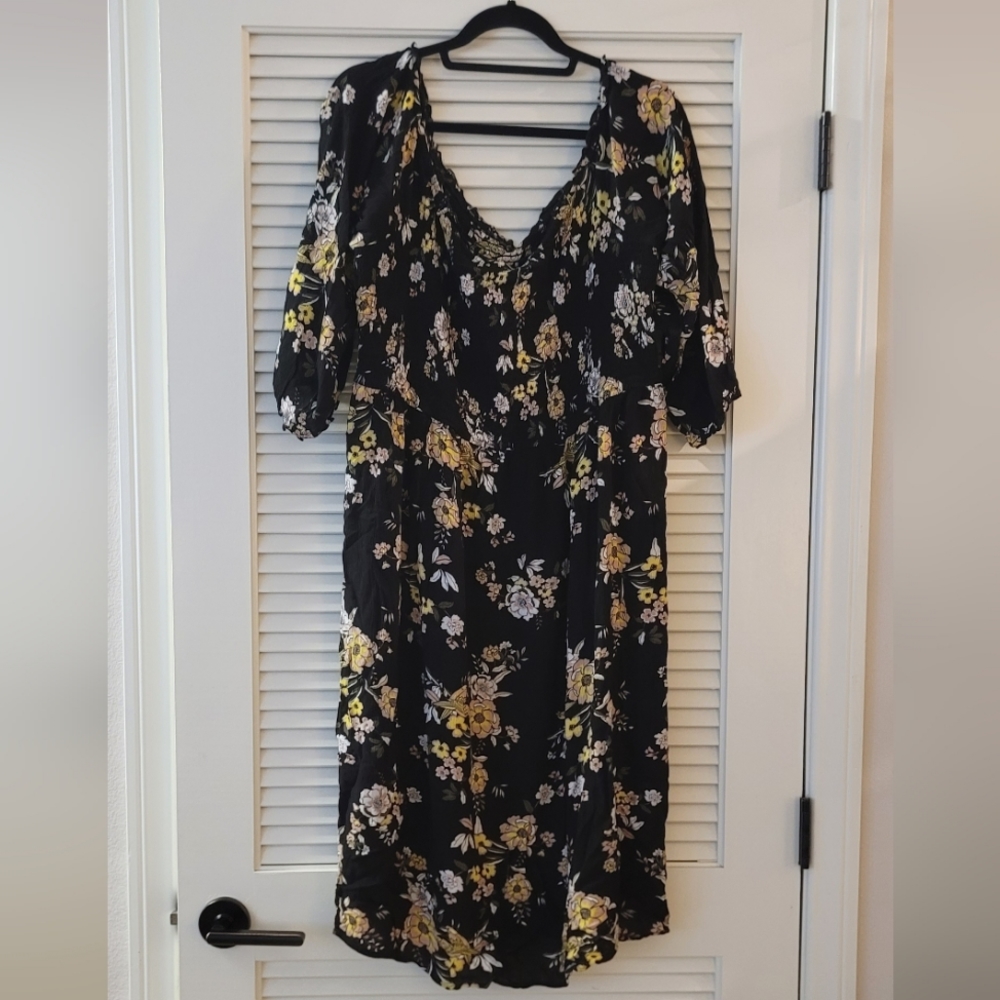 City Chic- (Plus-Size) Floral Lightweight Dress With Two Small Front Leg Slits